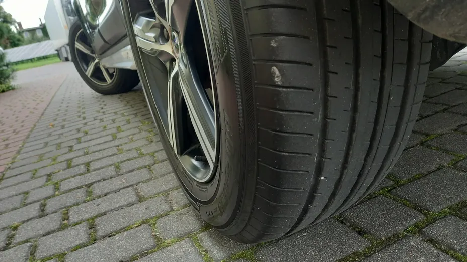 VOLVO XC60 -