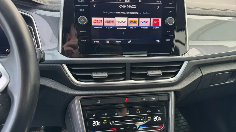 VOLKSWAGEN T-ROC -