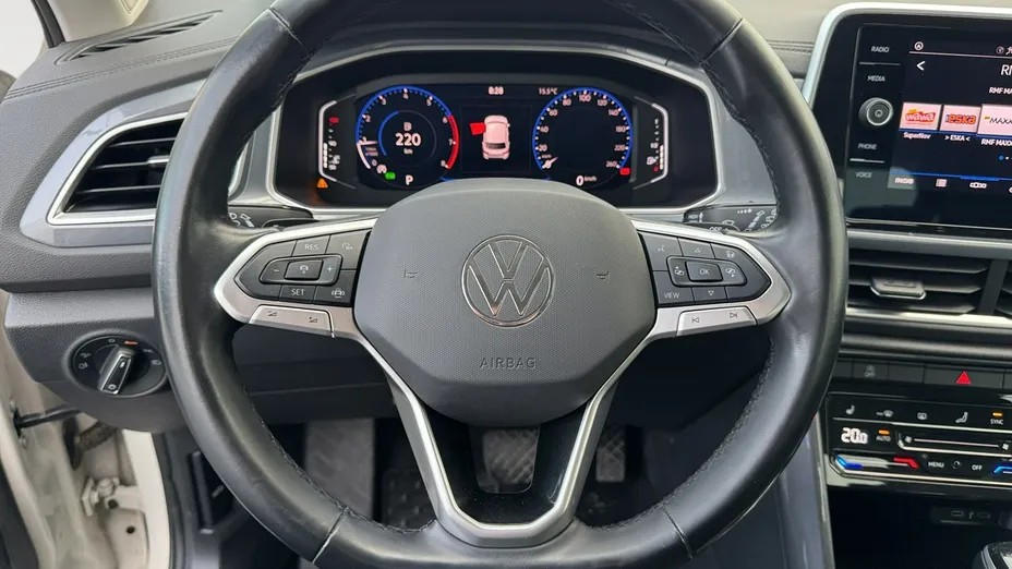 VOLKSWAGEN T-ROC -