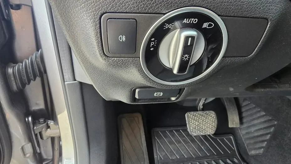 MERCEDES-BENZ GLA -