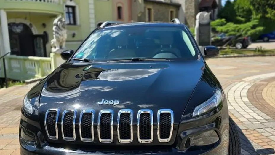 JEEP Cherokee -