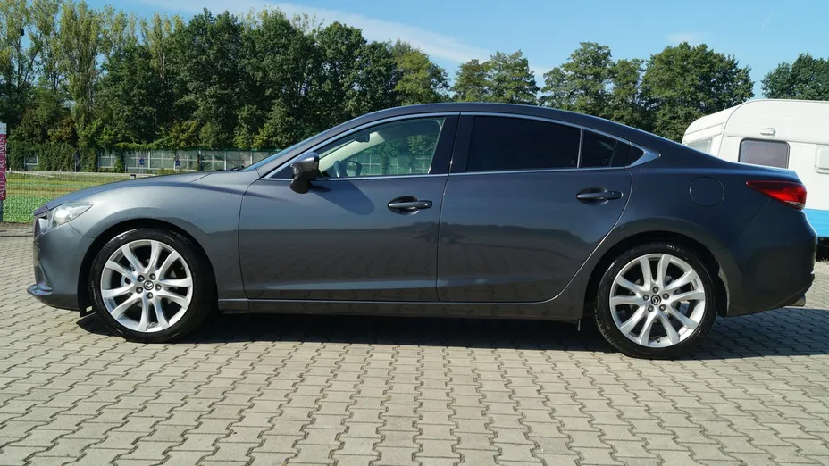 MAZDA 6 -