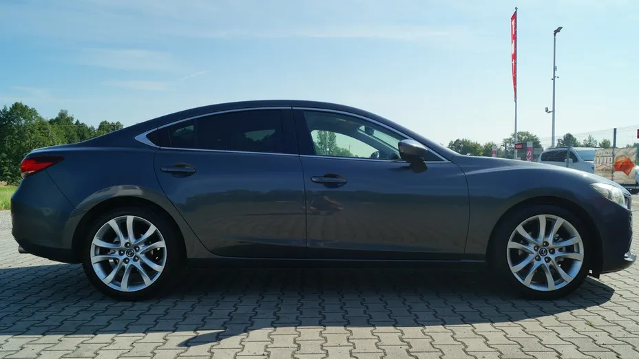 MAZDA 6 -