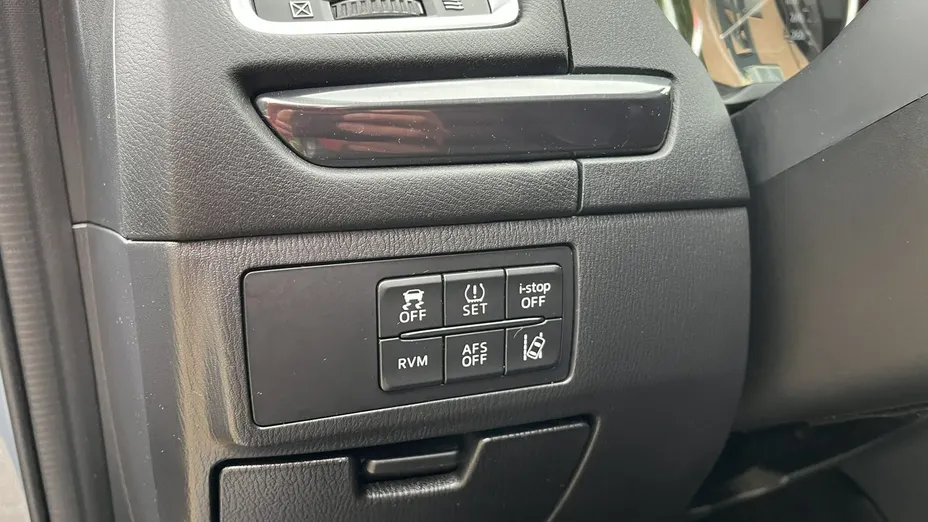 MAZDA 6 -