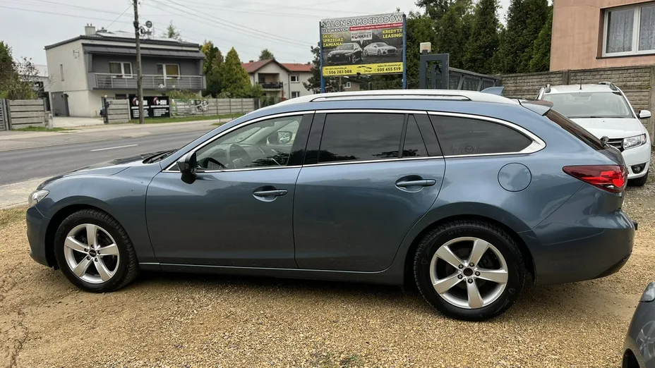 MAZDA 6 -