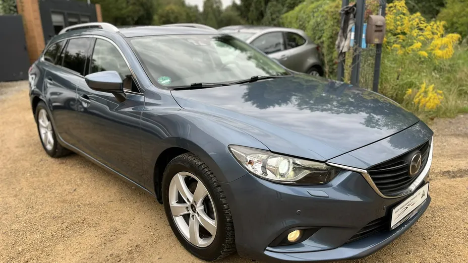 MAZDA 6 -