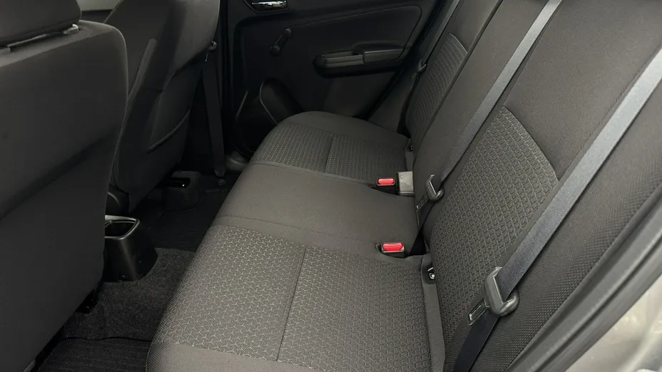 SUZUKI Swift -
