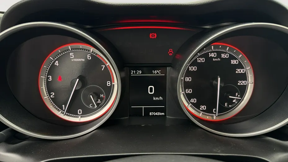SUZUKI Swift -