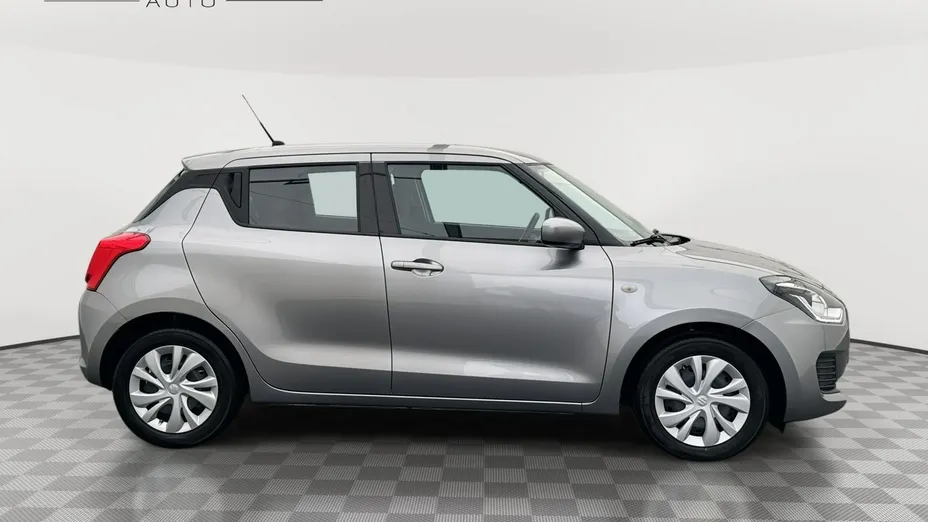 SUZUKI Swift -