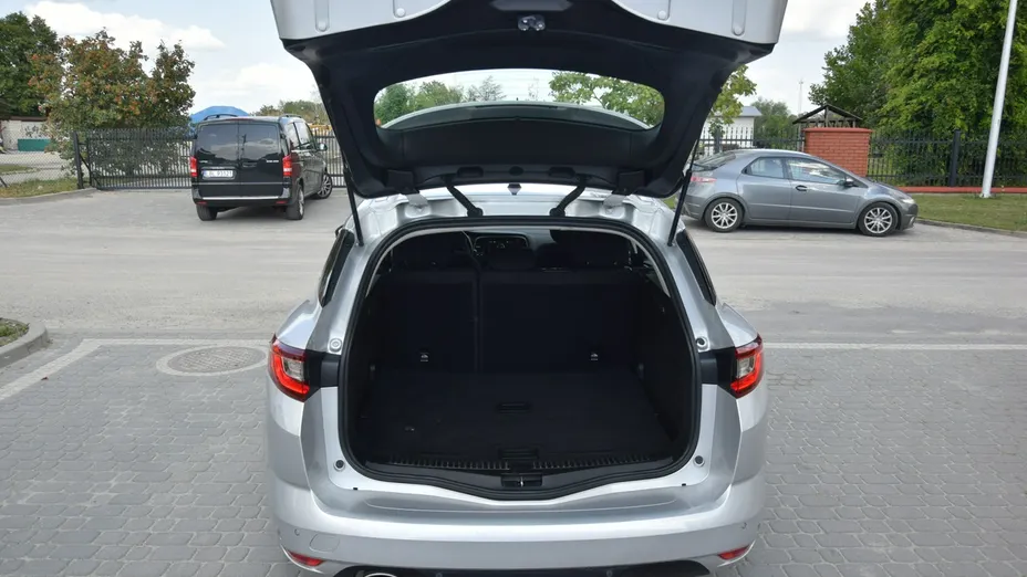 RENAULT Megane -