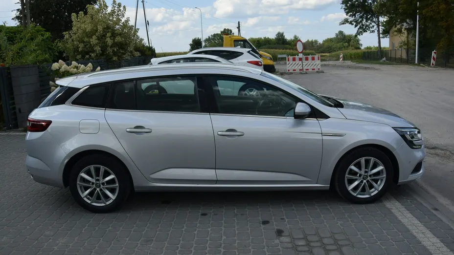 RENAULT Megane -
