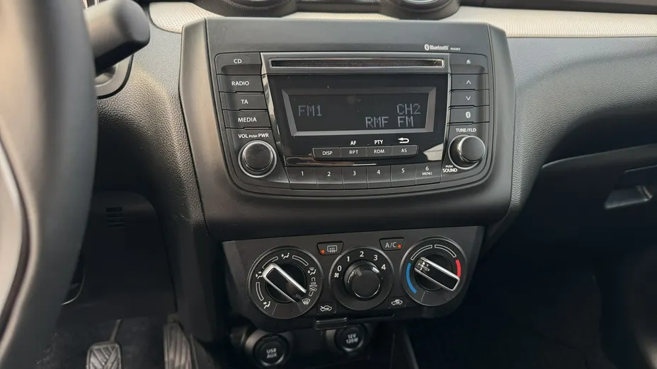 SUZUKI Swift -