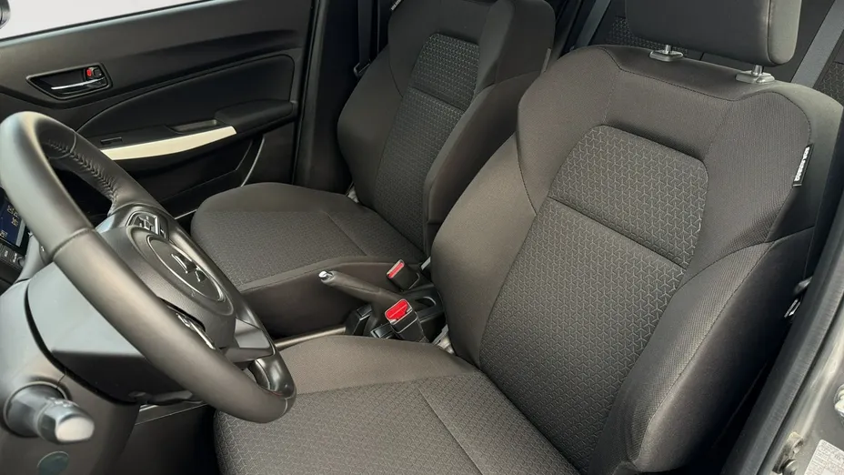 SUZUKI Swift -