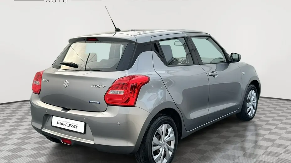 SUZUKI Swift -
