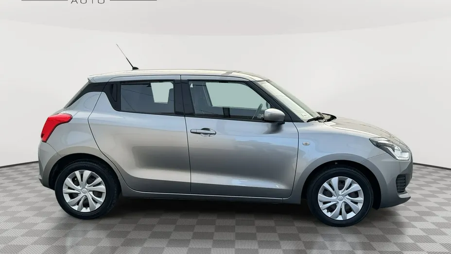 SUZUKI Swift -