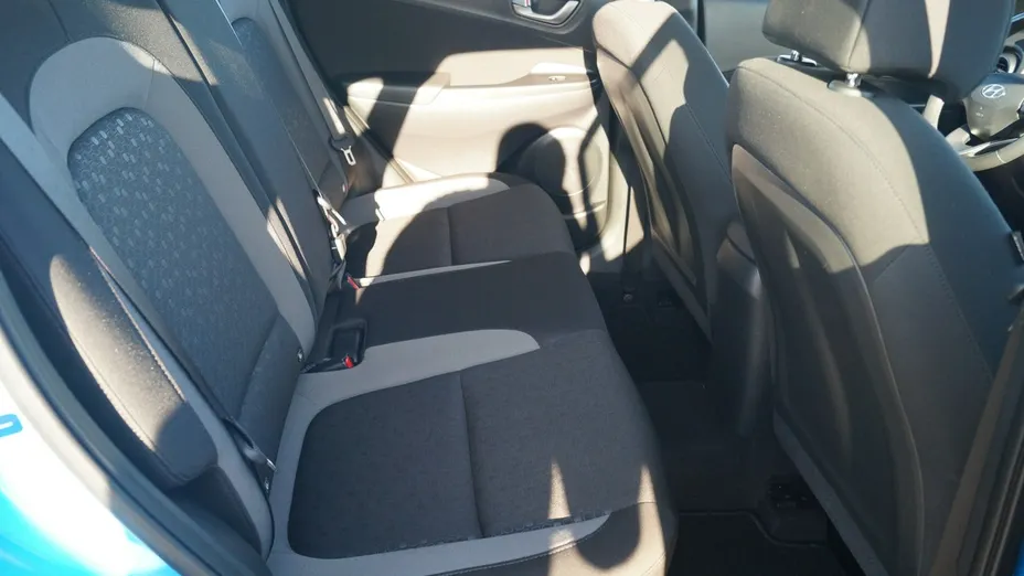 HYUNDAI Kona -