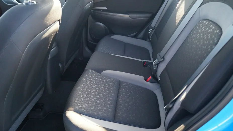 HYUNDAI Kona -