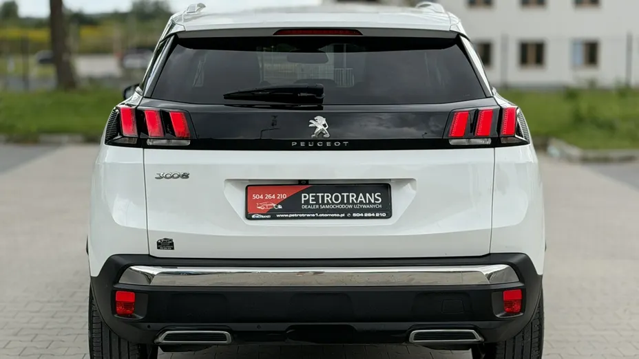 PEUGEOT 3008 -
