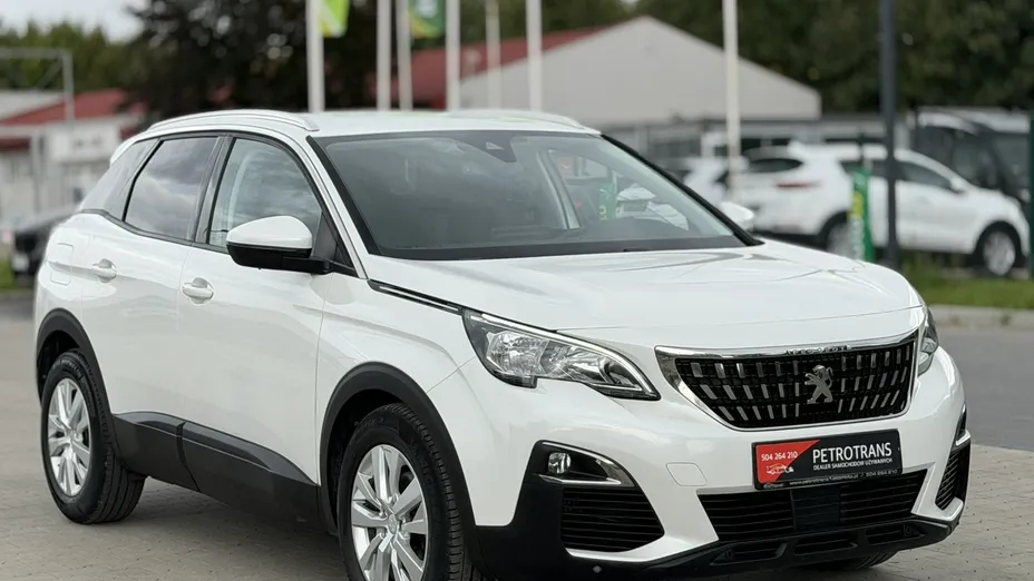 PEUGEOT 3008 -