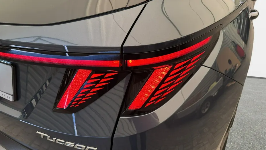 HYUNDAI Tucson -
