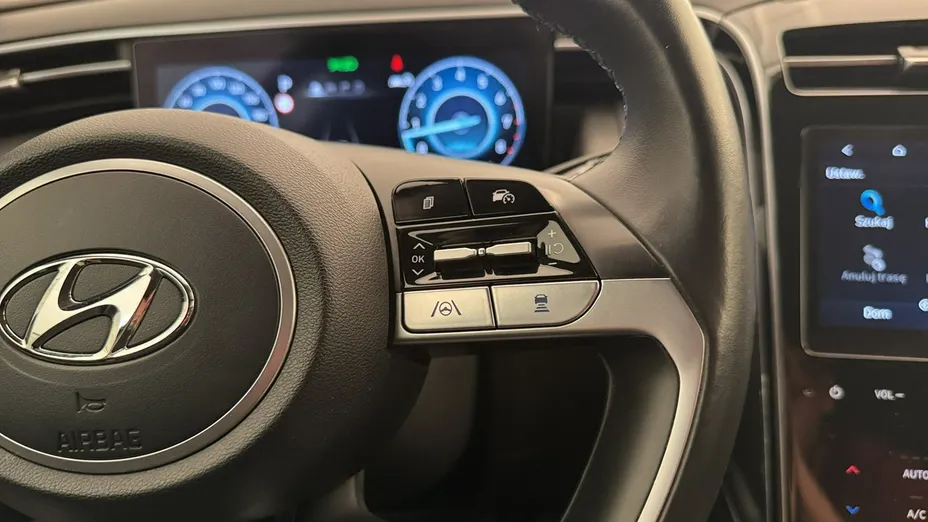 HYUNDAI Tucson -