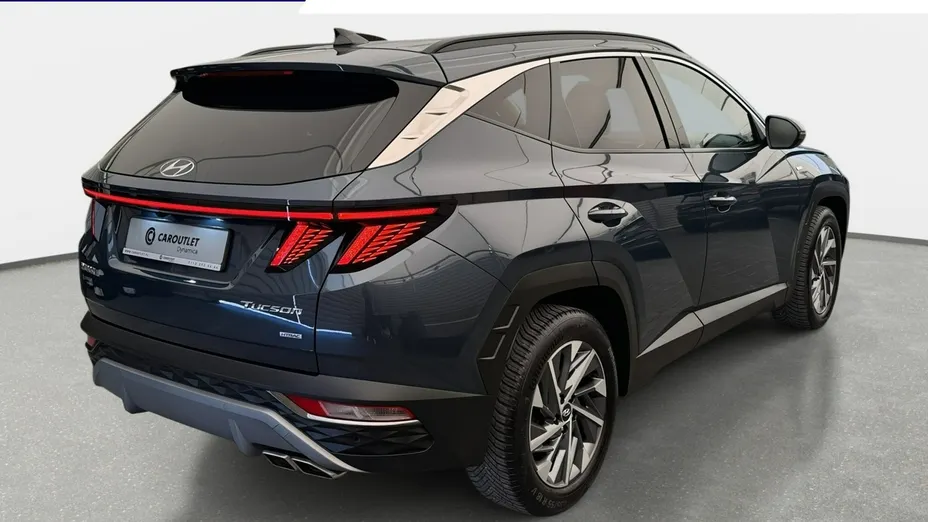 HYUNDAI Tucson -