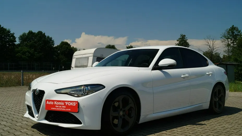 ALFA ROMEO Giulia -