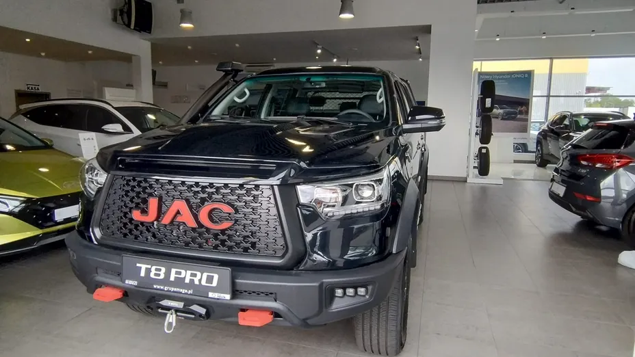 JAC T8 PRO -