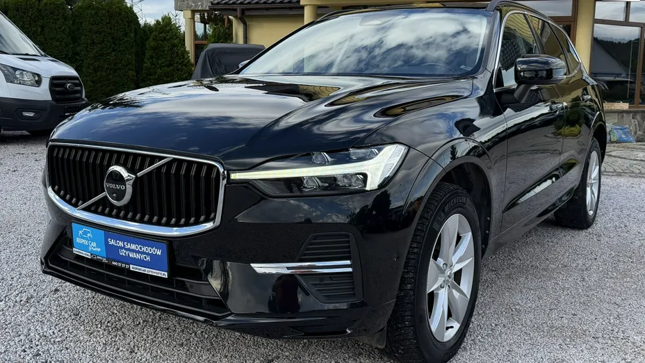 VOLVO XC60 -