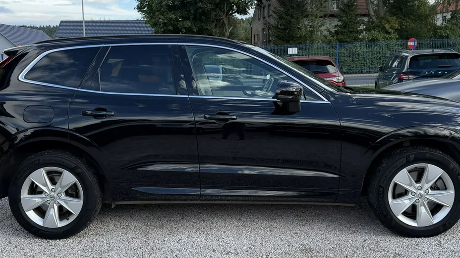 VOLVO XC60 -