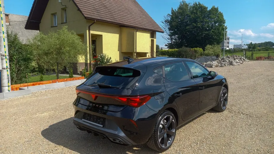 CUPRA Leon -