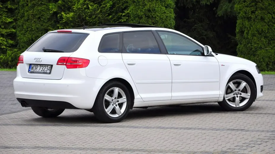 AUDI A3 Sportback -
