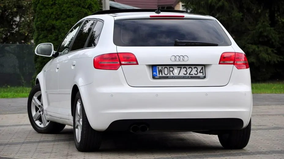 AUDI A3 Sportback -