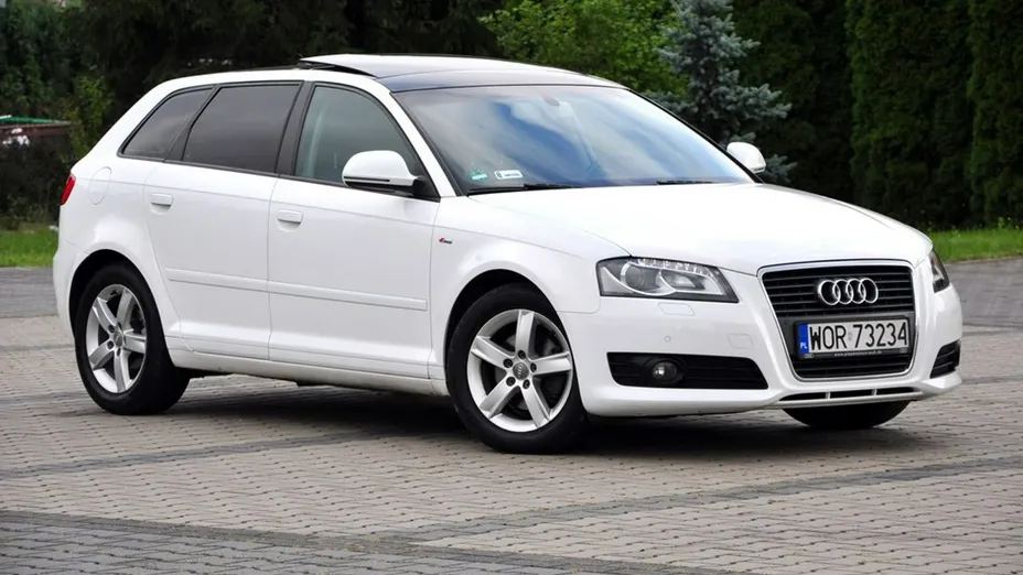 AUDI A3 Sportback -