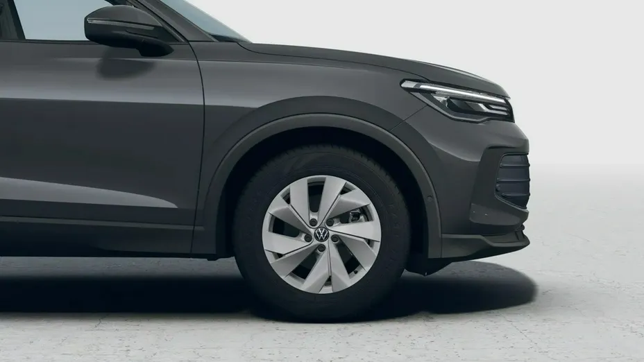VOLKSWAGEN Tiguan -