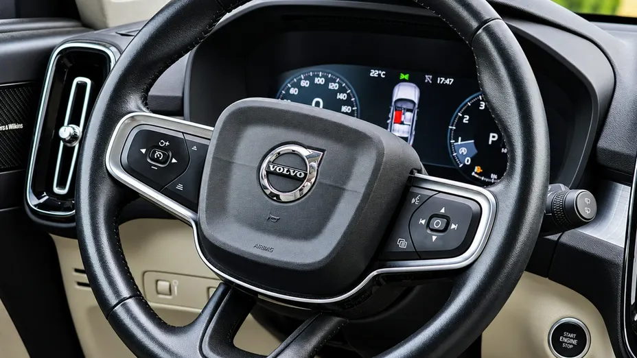 VOLVO XC40 -