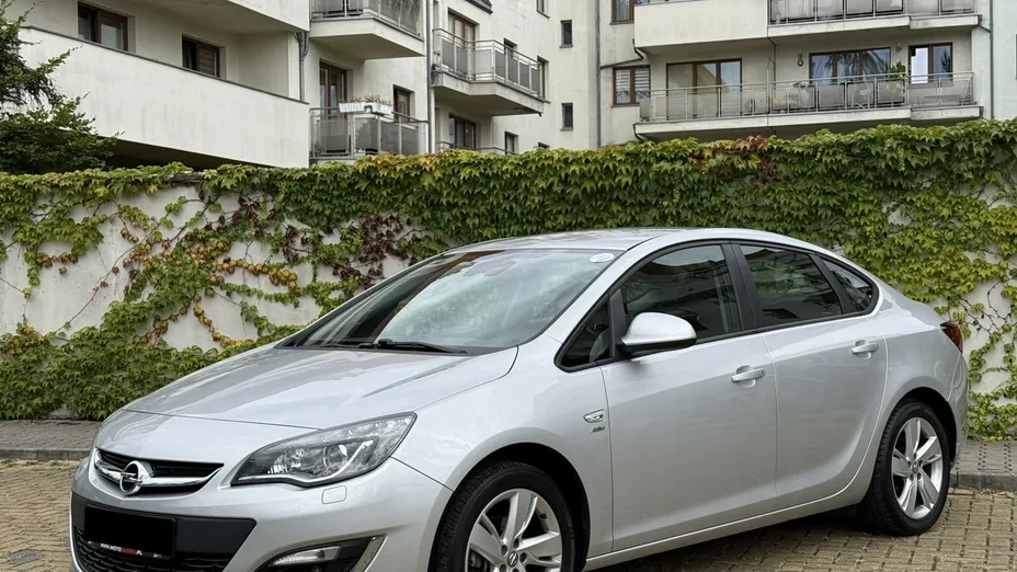 OPEL Astra -