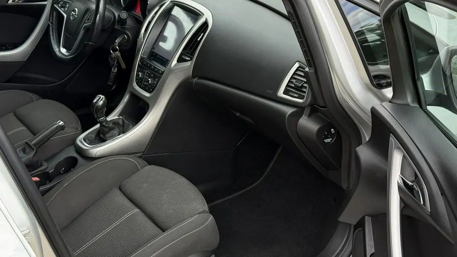 OPEL Astra -