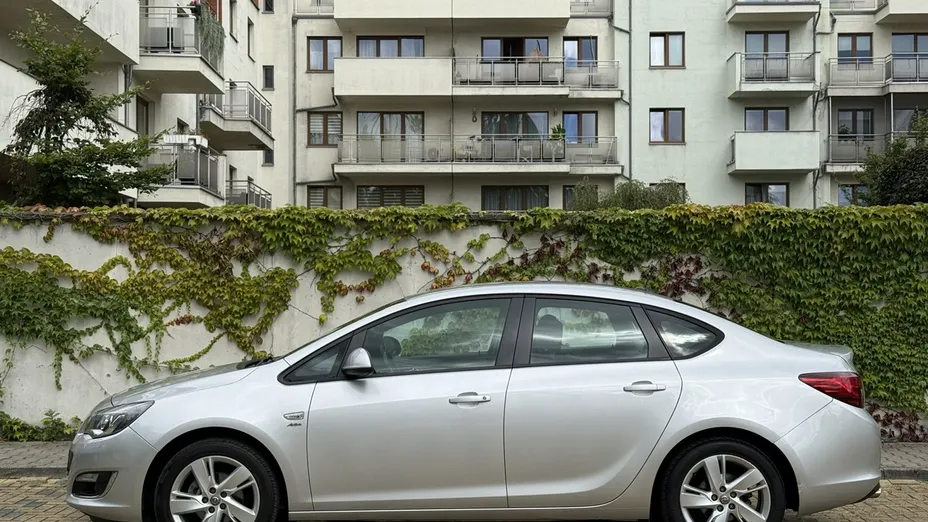 OPEL Astra -