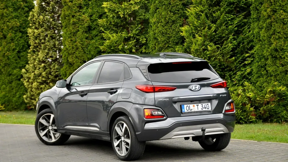 HYUNDAI Kona -