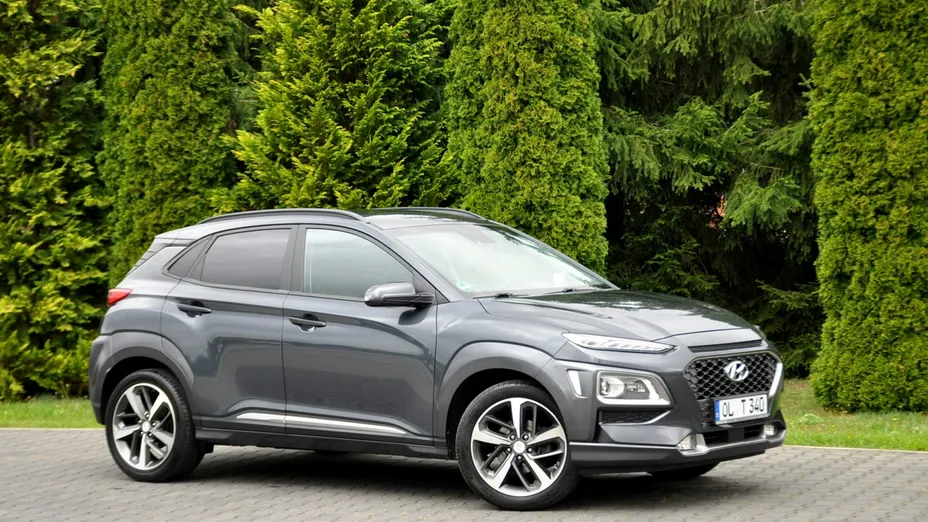 HYUNDAI Kona -