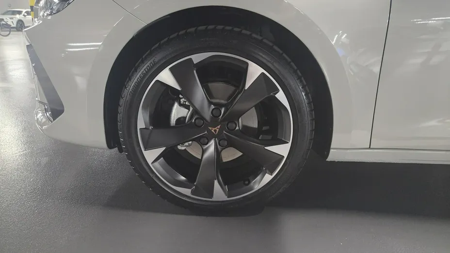 CUPRA Leon -