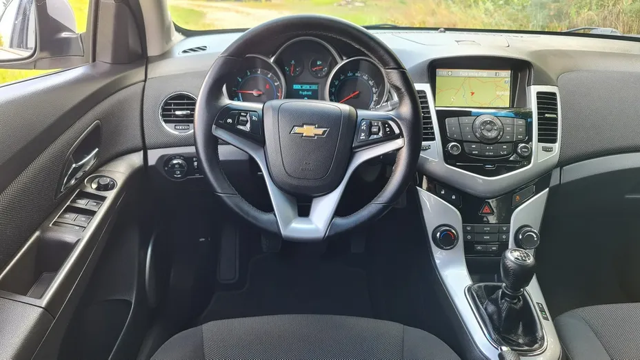 CHEVROLET Cruze -