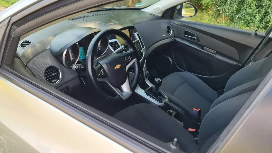 CHEVROLET Cruze -