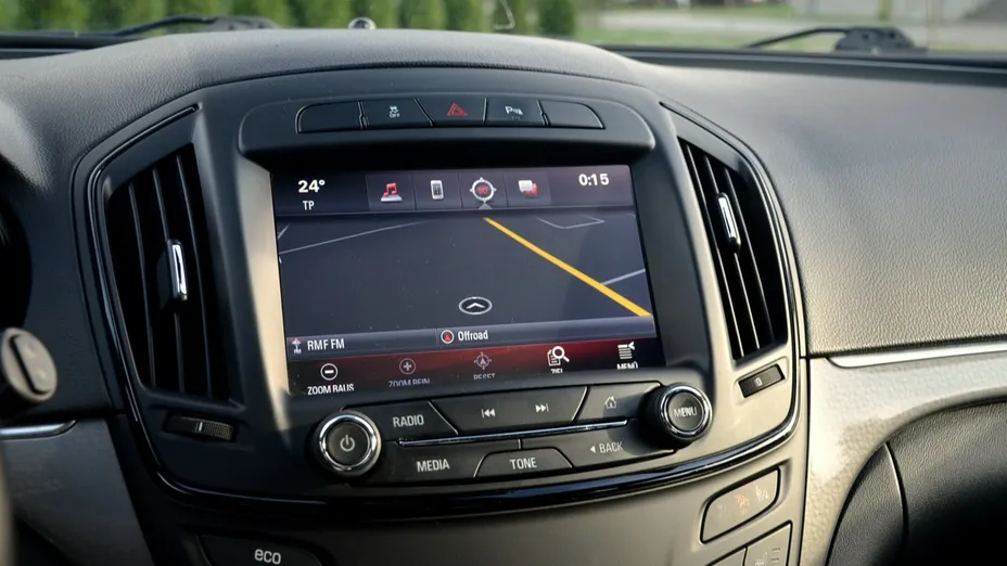 OPEL Insignia -