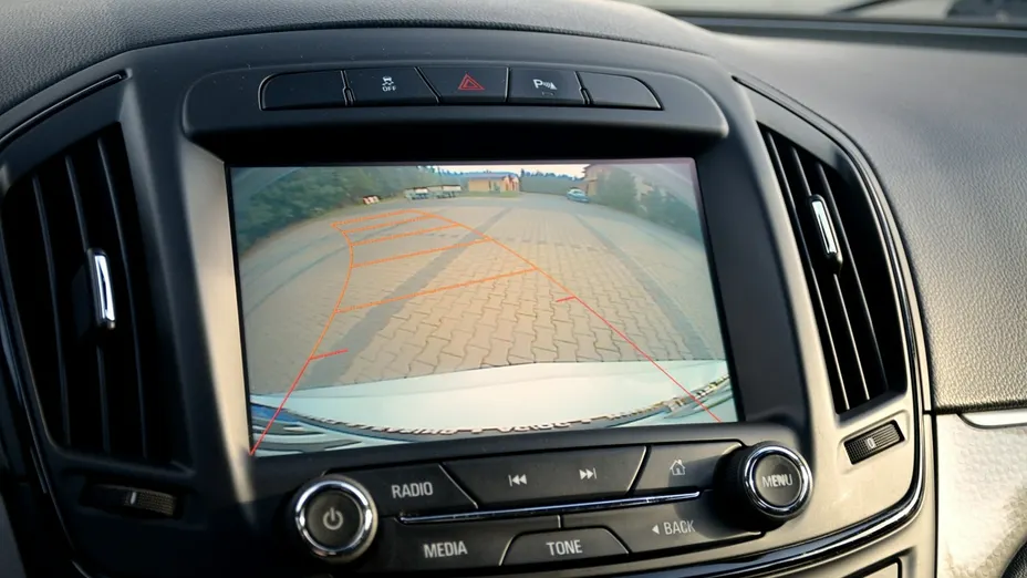 OPEL Insignia -