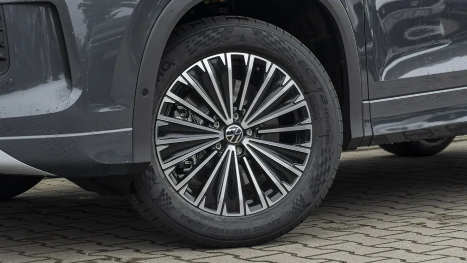 VOLKSWAGEN Tayron -