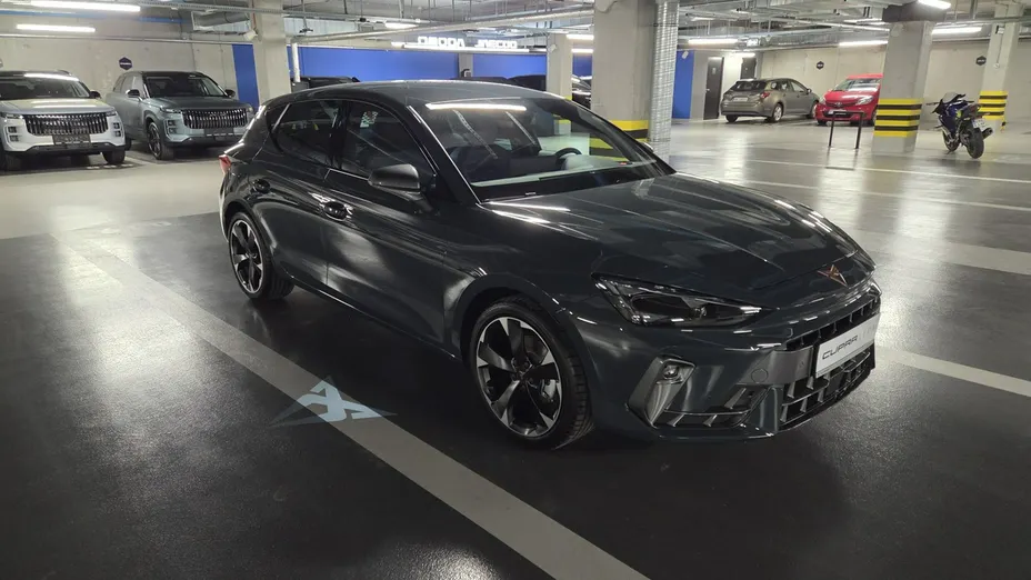 CUPRA Leon -