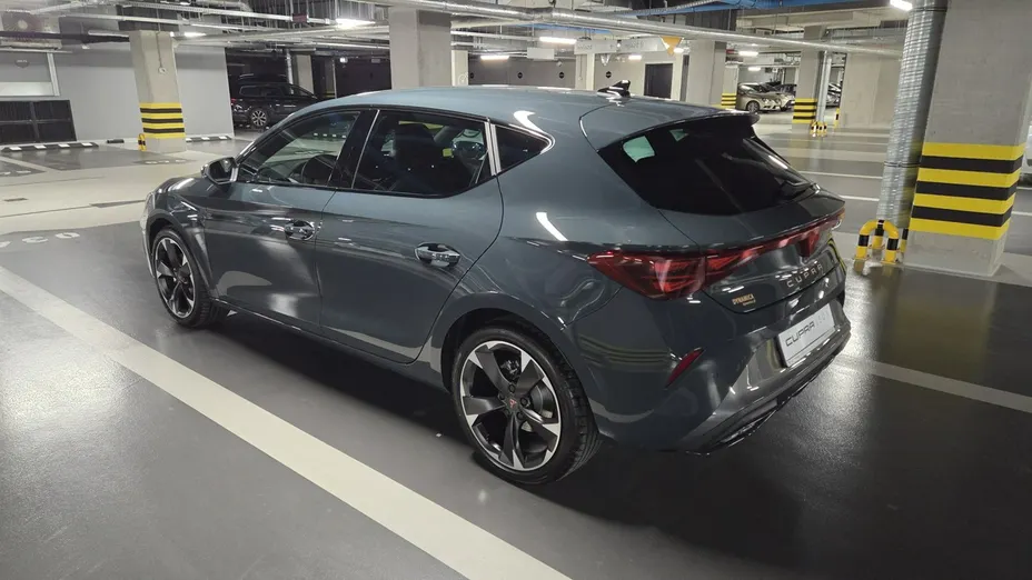 CUPRA Leon -