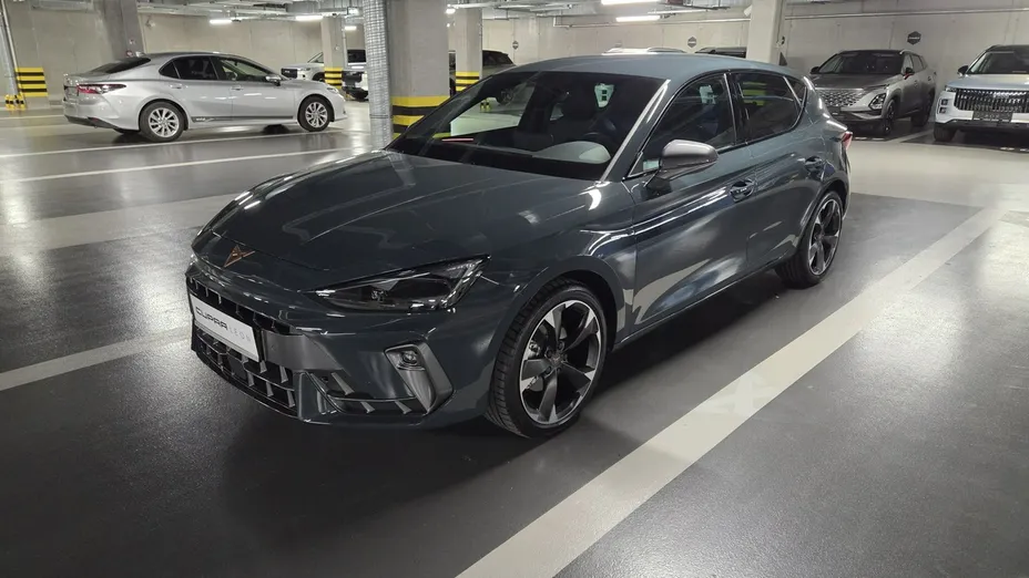 CUPRA Leon -